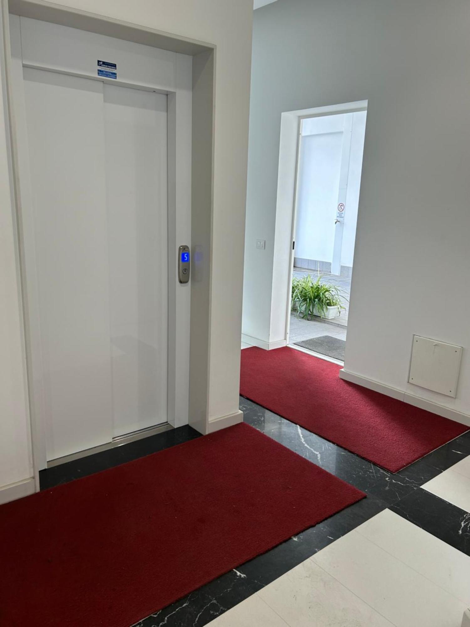 Central Modern Studio Bari Exterior foto