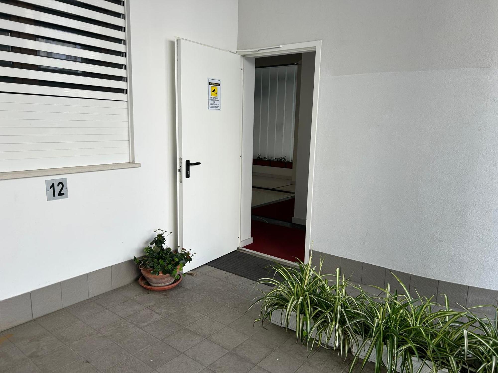Central Modern Studio Bari Exterior foto