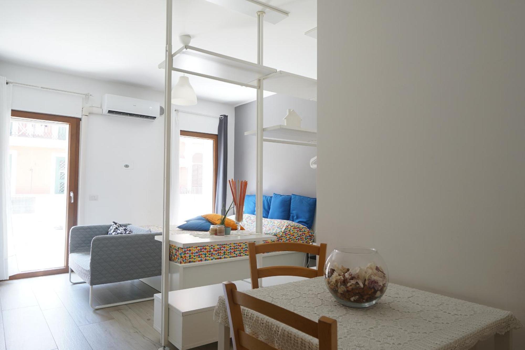 Central Modern Studio Bari Exterior foto